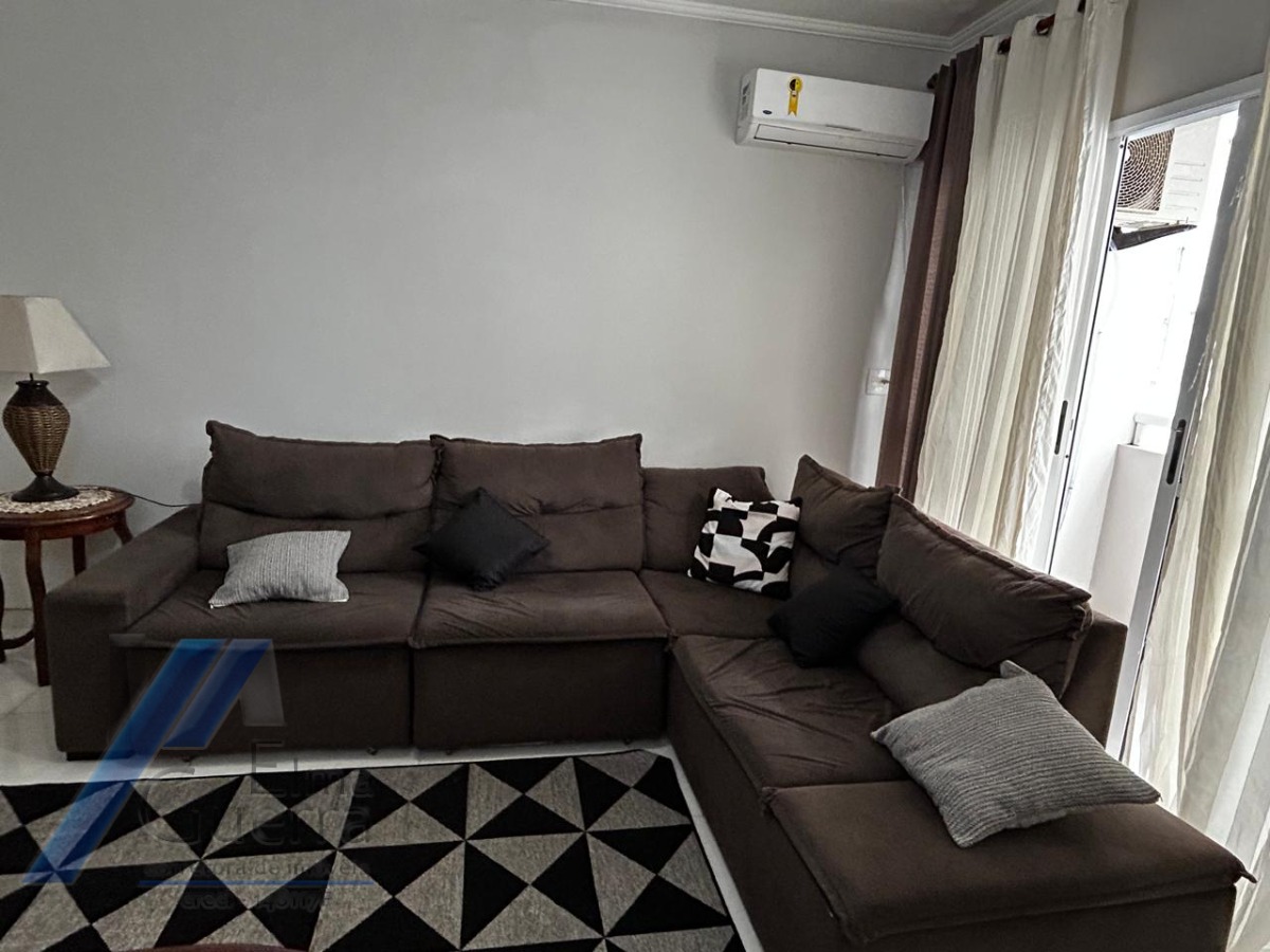 Ubatuba, Centro - Apartamento de 03 dormitorios sendo 01 suite e área de lazer.