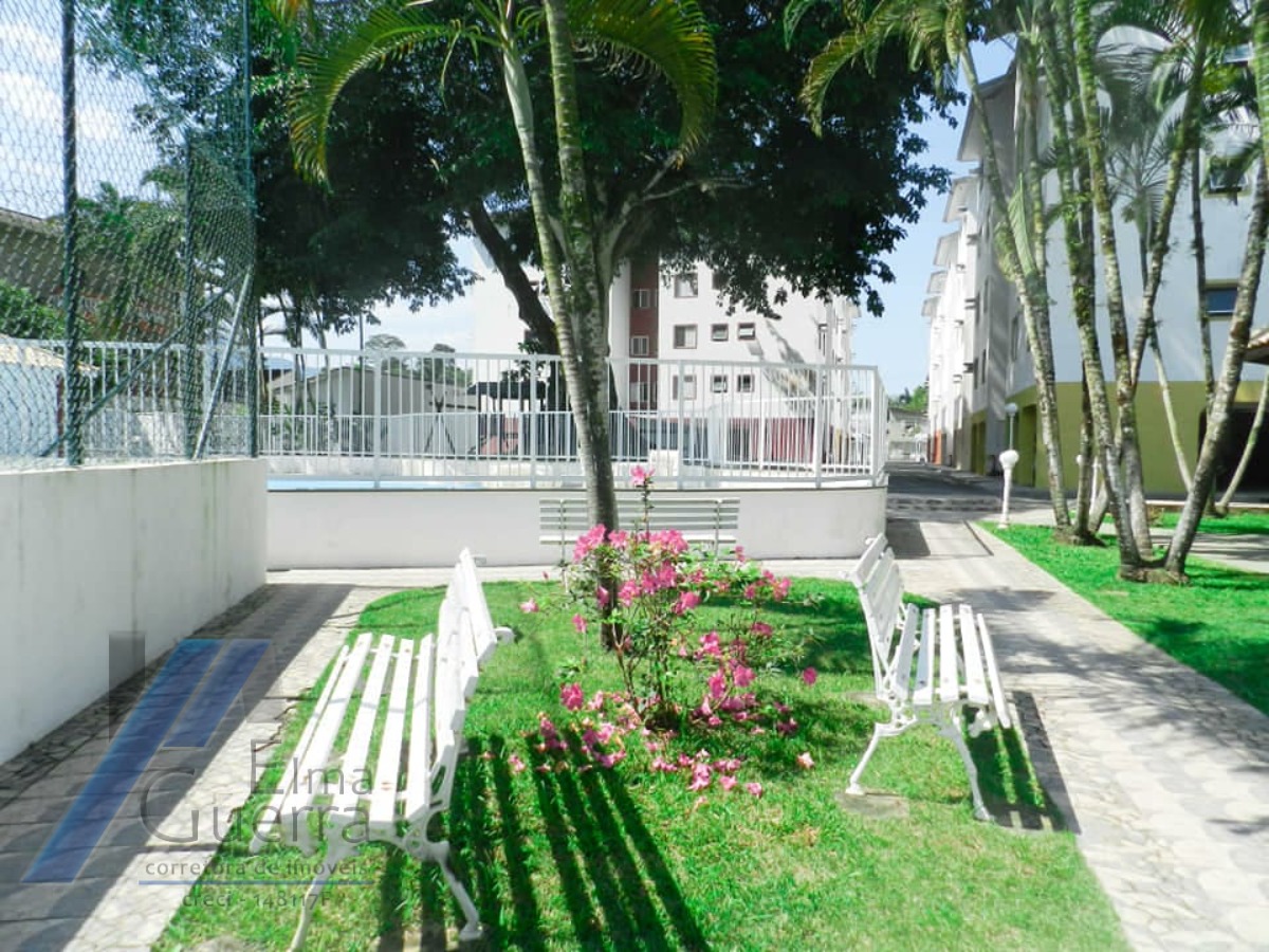 Ubatuba, Centro - Apartamento de 03 dormitorios sendo 01 suite e área de lazer.