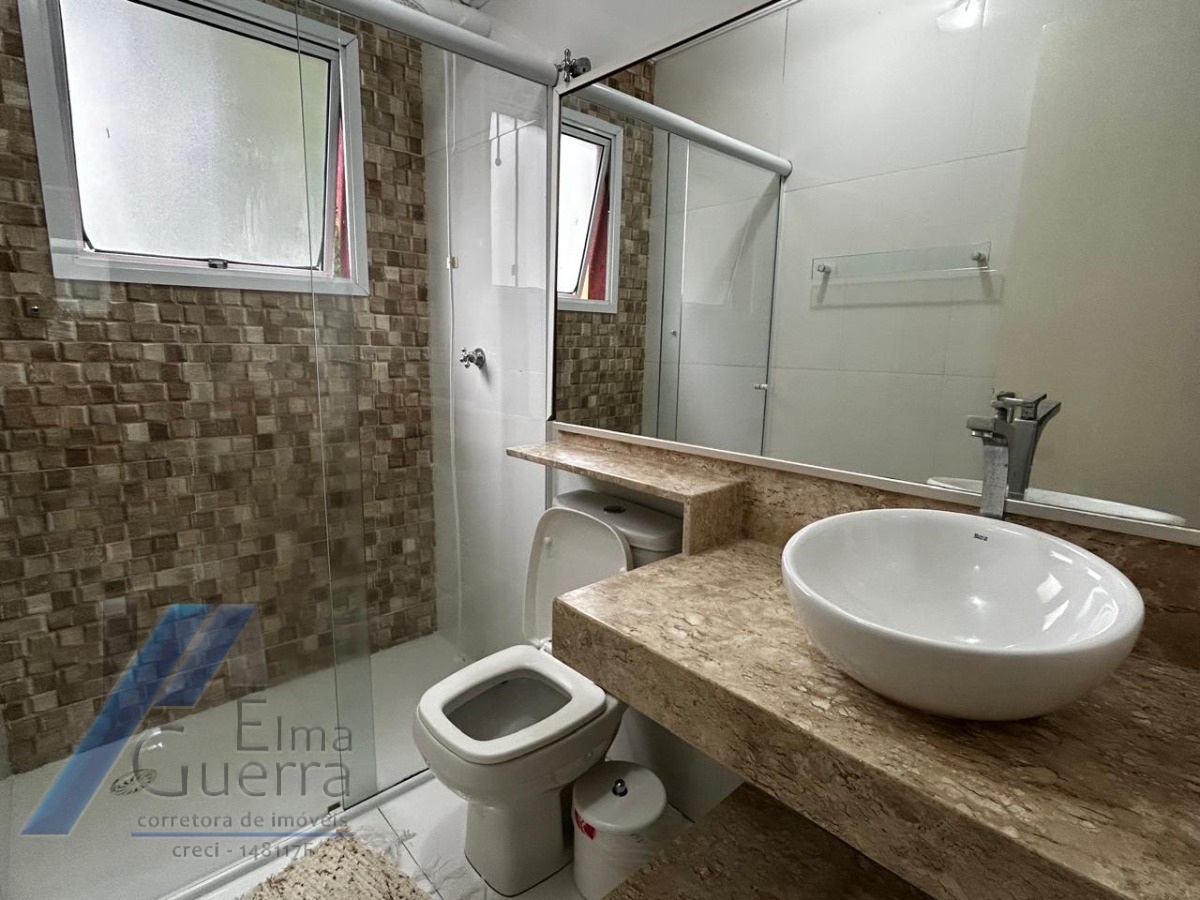 Ubatuba, Centro - Apartamento de 03 dormitorios sendo 01 suite e área de lazer.