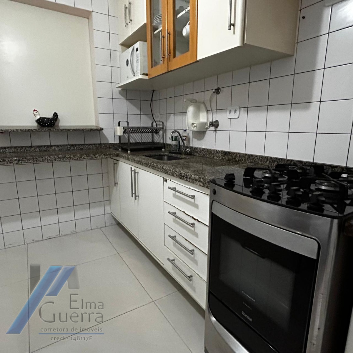 Ubatuba, Centro - Apartamento de 03 dormitorios sendo 01 suite e área de lazer.