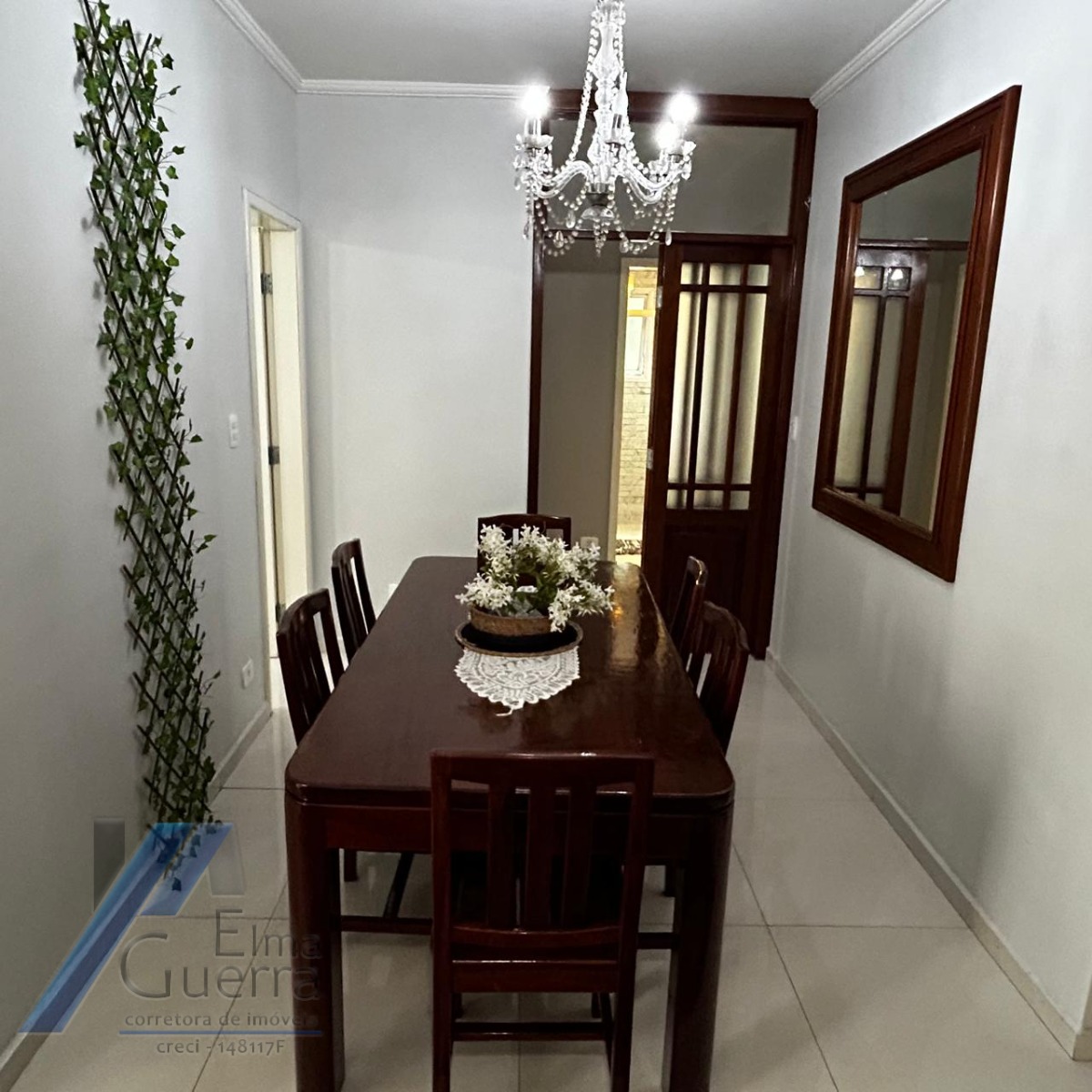 Ubatuba, Centro - Apartamento de 03 dormitorios sendo 01 suite e área de lazer.