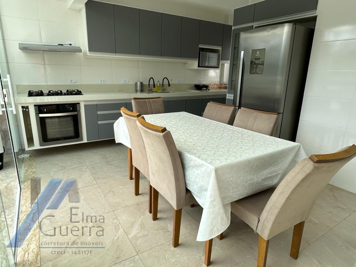 Ubatuba, Praia das Toninhas - Apartamento cobertura com 03 dormitórios sendo 01 suite com vista para o mar.