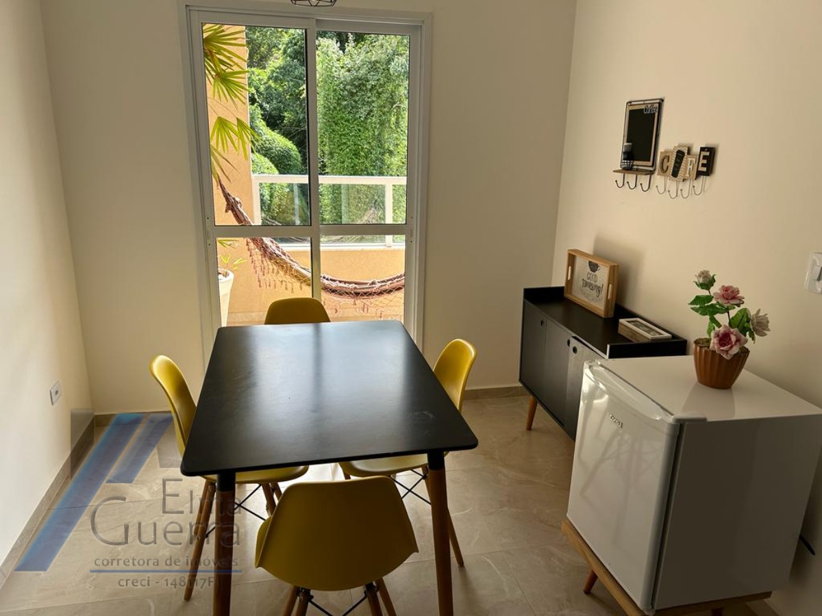 Ubatuba, Praia das Toninhas - Apartamento cobertura com 03 dormitórios sendo 01 suite com vista para o mar.