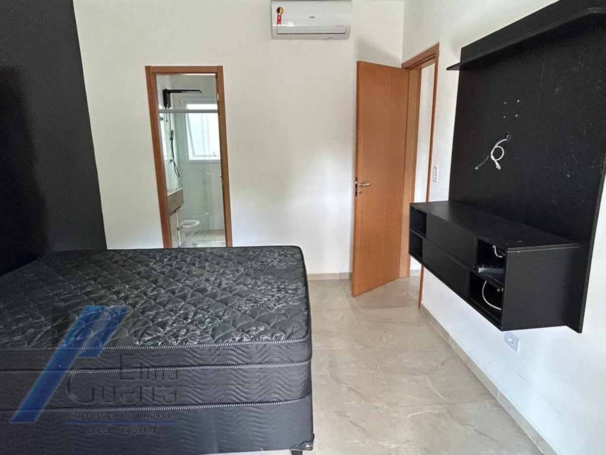 Ubatuba, Praia das Toninhas - Apartamento cobertura com 03 dormitórios sendo 01 suite com vista para o mar.