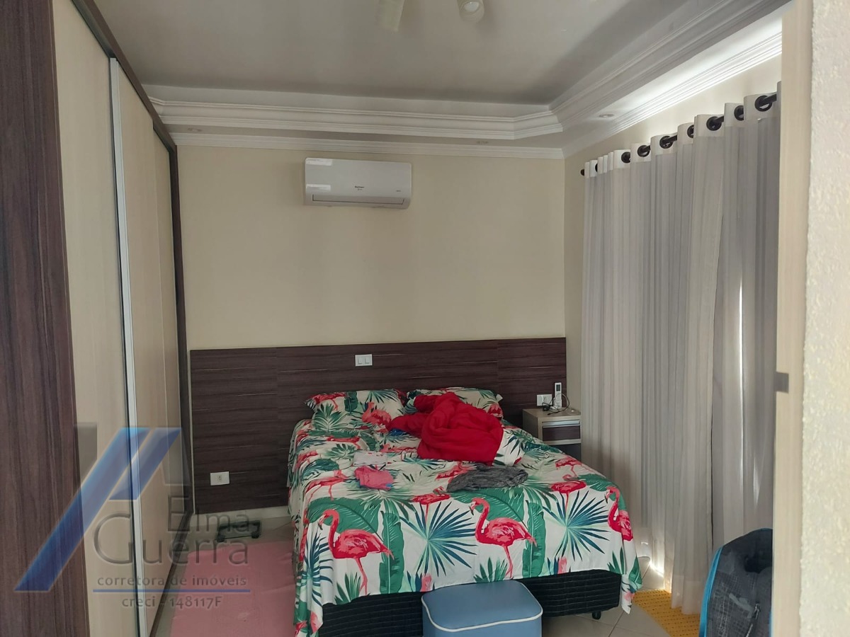 Ubatuba, Estufa II - Casa com 04 dormitório, sendo 02 suites, com área de lazer.