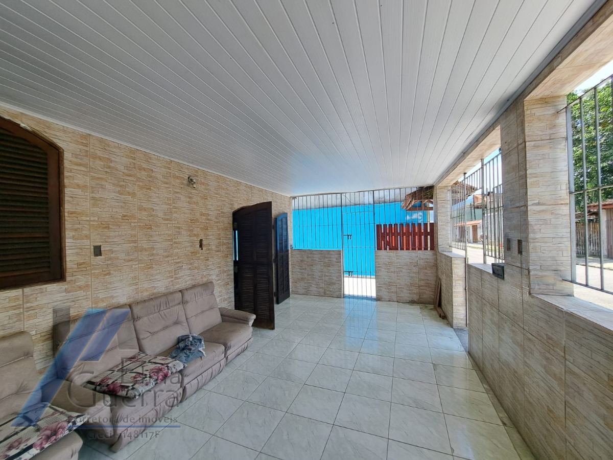 Ubatuba, Jardim Carolina - Linda Casa 03 Dormitórios, sendo 02 suites, com terreno de 450m2