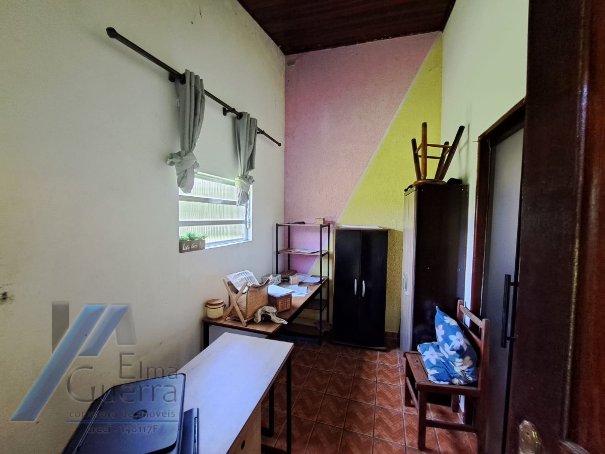 Ubatuba, Jardim Carolina - Linda Casa 03 Dormitórios, sendo 02 suites, com terreno de 450m2