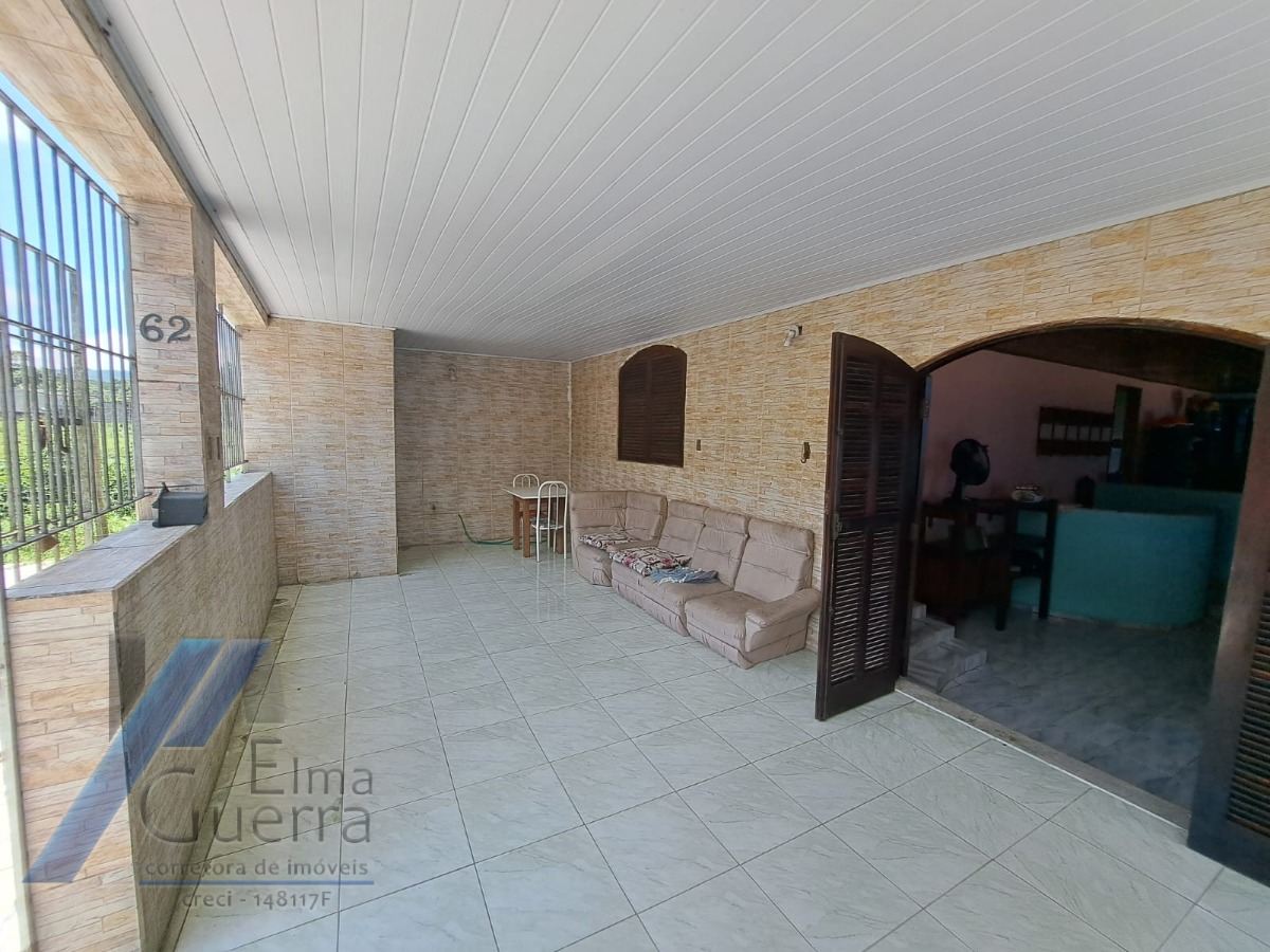 Ubatuba, Jardim Carolina - Linda Casa 03 Dormitórios, sendo 02 suites, com terreno de 450m2