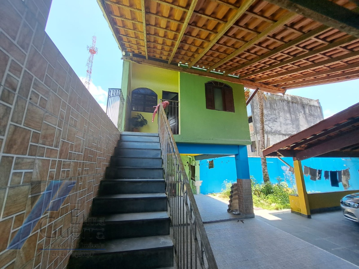 Ubatuba, Jardim Carolina - Linda Casa 03 Dormitórios, sendo 02 suites, com terreno de 450m2