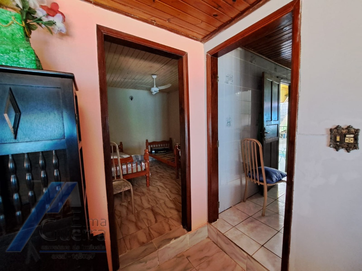 Ubatuba, Jardim Carolina - Linda Casa 03 Dormitórios, sendo 02 suites, com terreno de 450m2