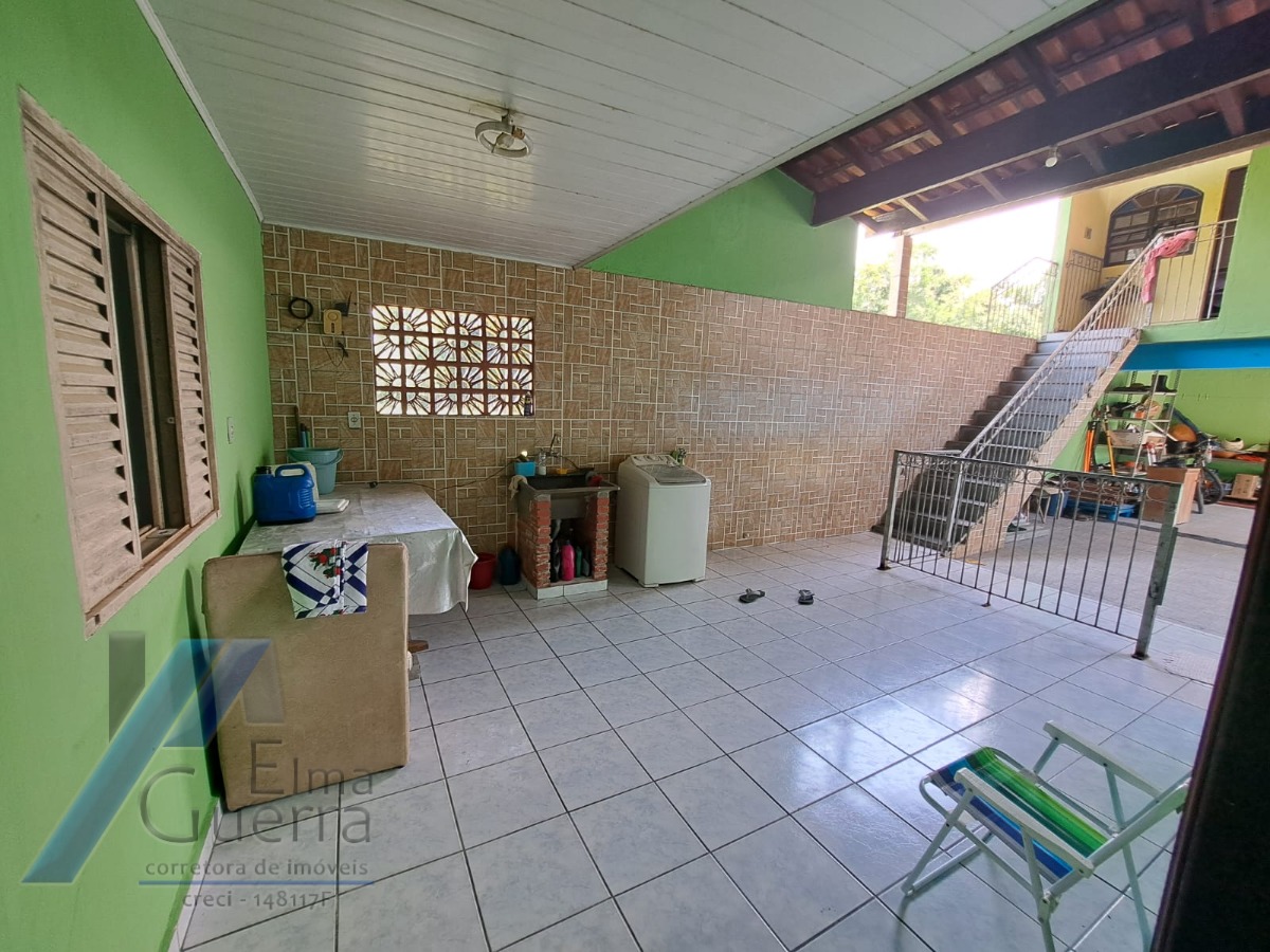 Ubatuba, Jardim Carolina - Linda Casa 03 Dormitórios, sendo 02 suites, com terreno de 450m2