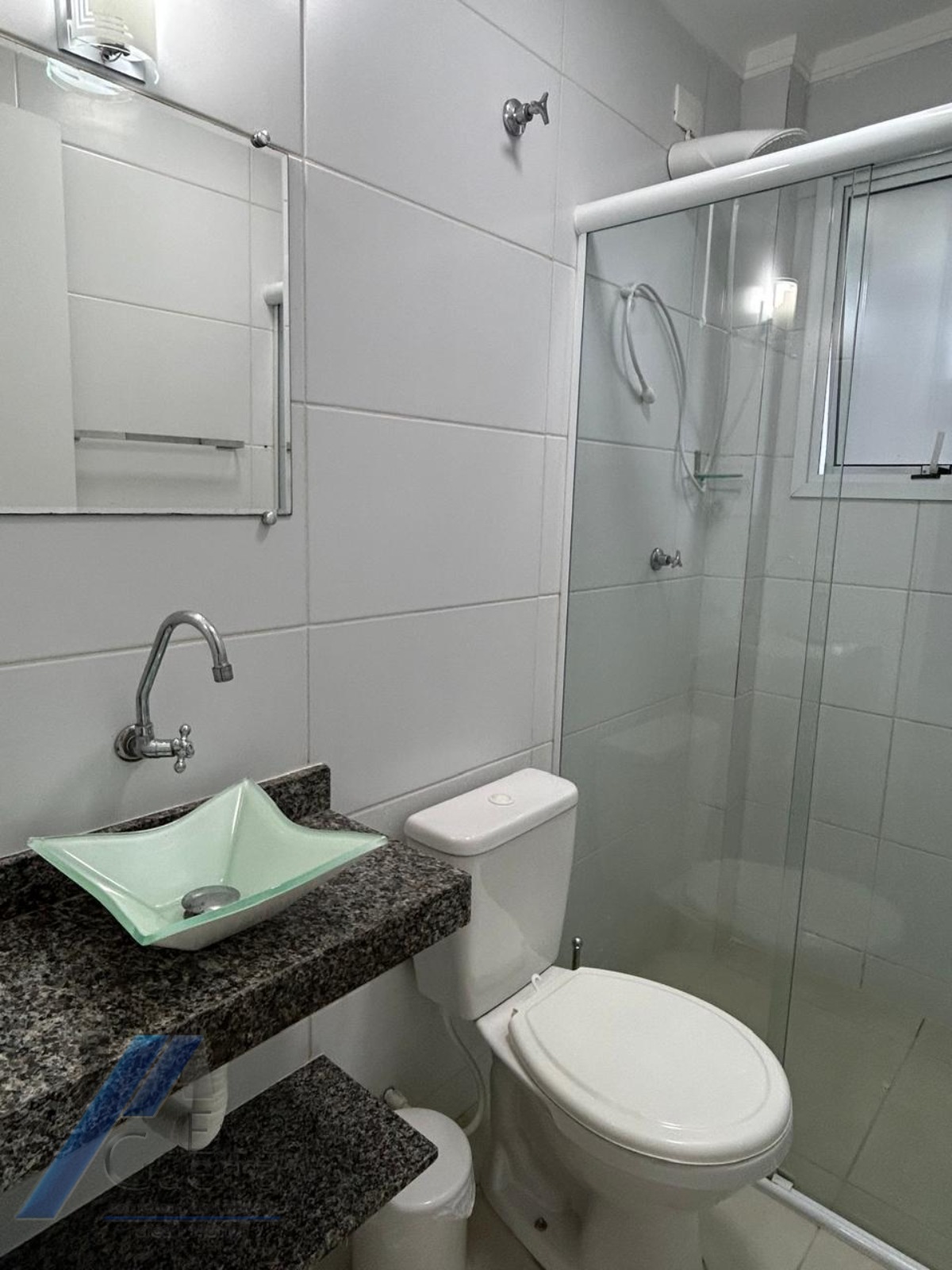 Ubatuba, Pereque-açú - Apartamento com 02 dormitórios, sendo 01 suíte e área de lazer.