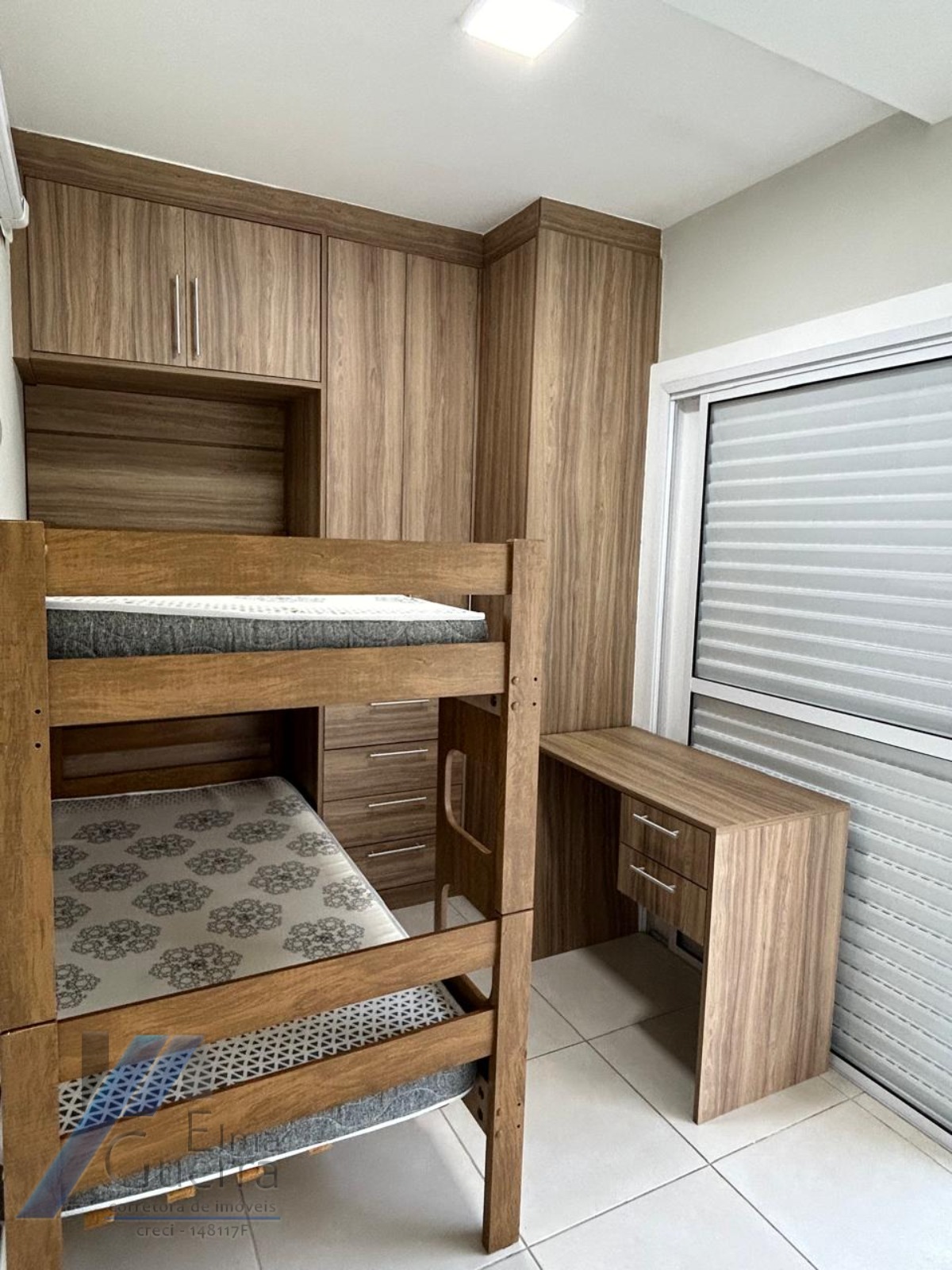 Ubatuba, Pereque-açú - Apartamento com 02 dormitórios, sendo 01 suíte e área de lazer.