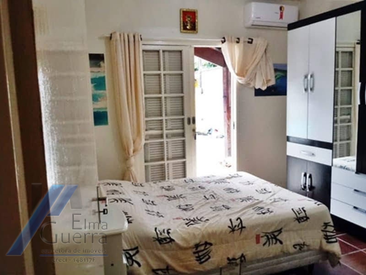 Ubatuba, Pereque-açú - Casa com 03 dormitorios, sendo 01 suite e área de lazer.