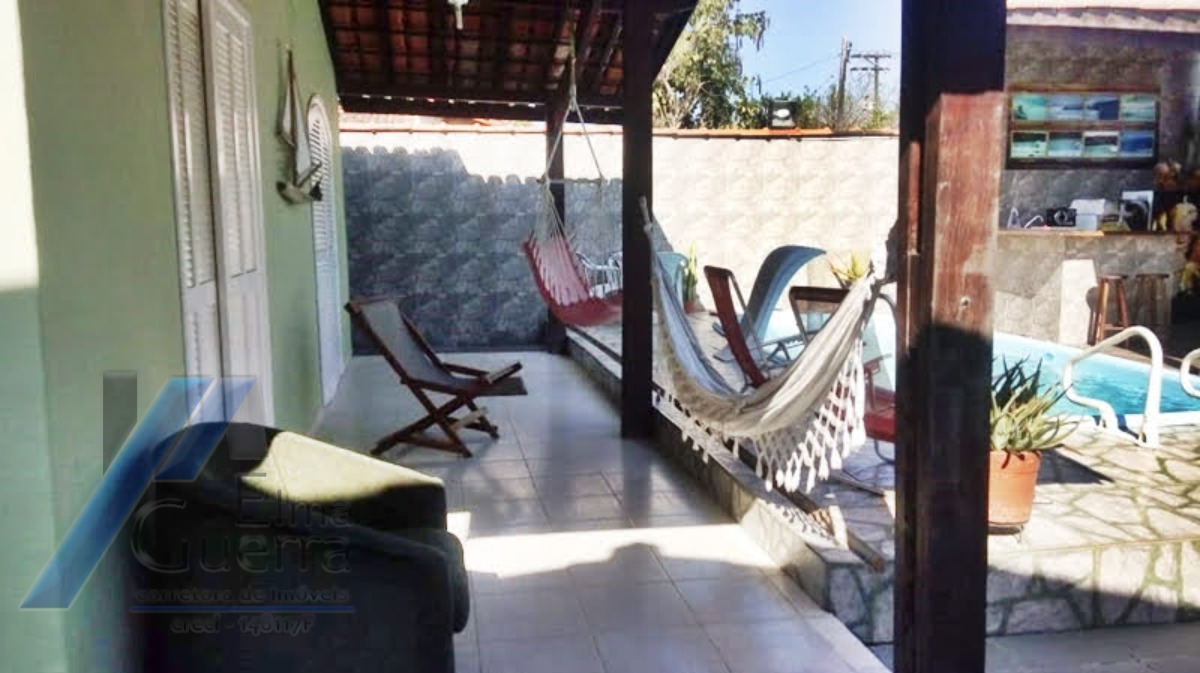 Ubatuba, Pereque-açú - Casa com 03 dormitorios, sendo 01 suite e área de lazer.
