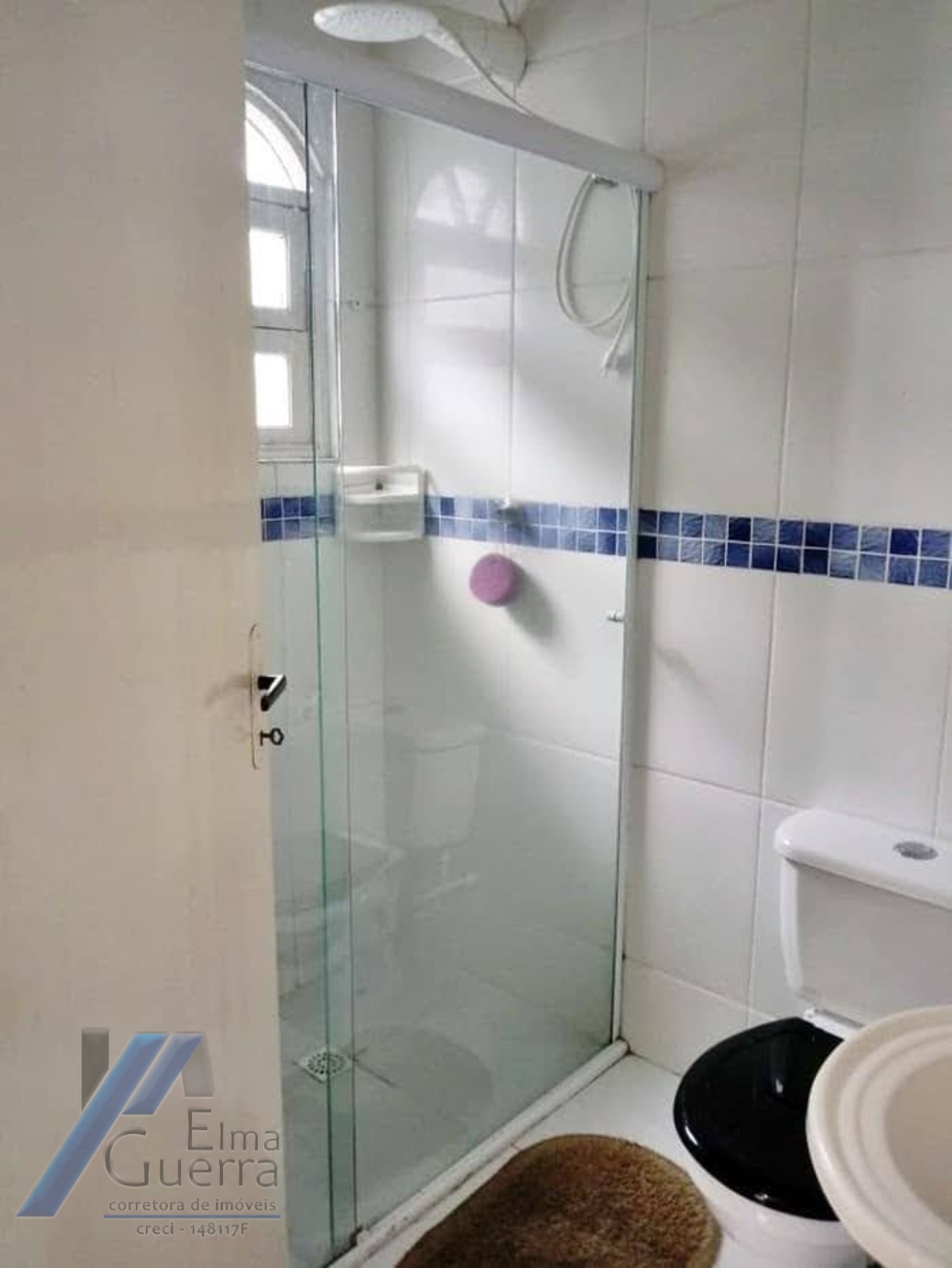 Ubatuba, Pereque-açú - Casa com 03 dormitorios, sendo 01 suite e área de lazer.
