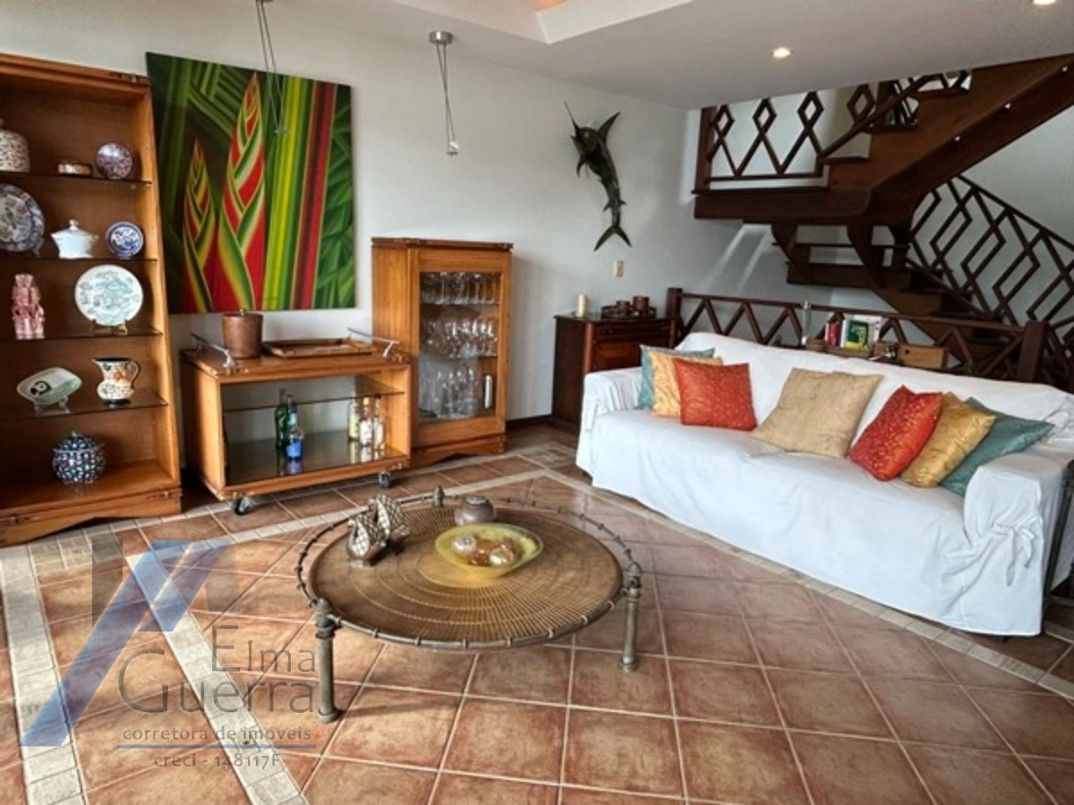 Ubatuba, Domingas Dias - Casa com 05 dormitórios, sendo 04 suítes e área de lazer com vista para o mar.