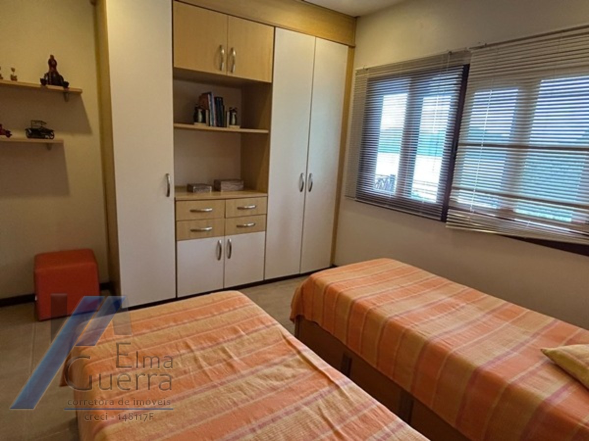 Ubatuba, Domingas Dias - Casa com 05 dormitórios, sendo 04 suítes e área de lazer com vista para o mar.