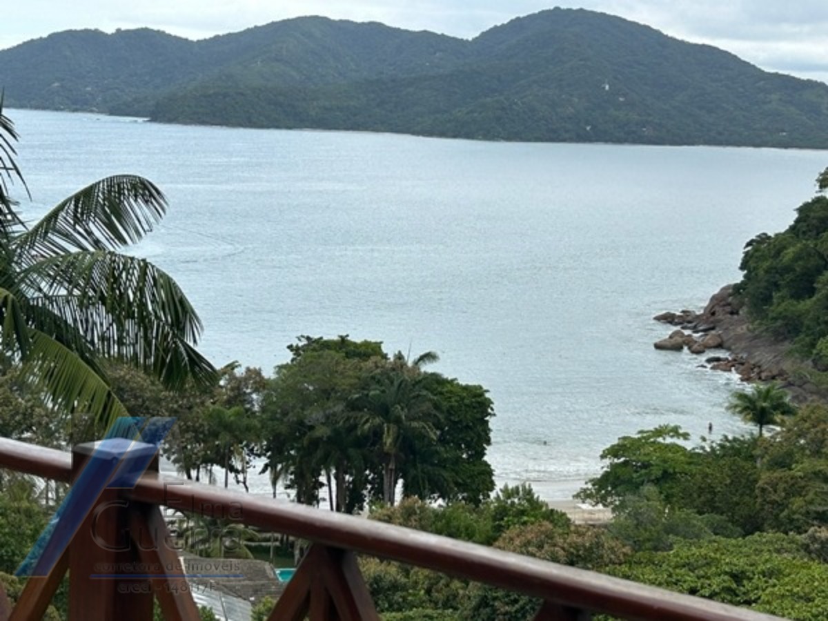 Ubatuba, Domingas Dias - Casa com 05 dormitórios, sendo 04 suítes e área de lazer com vista para o mar.