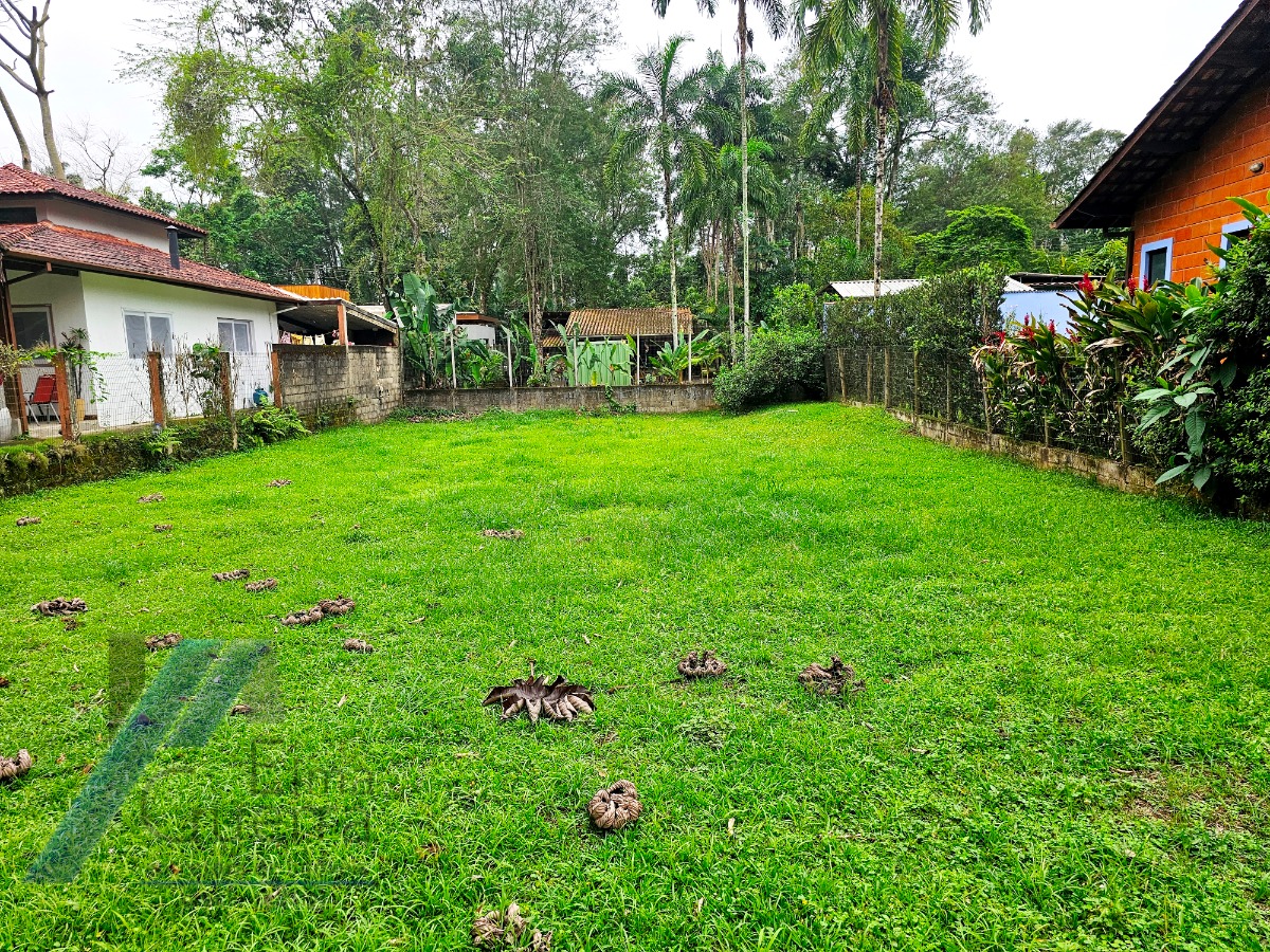 Ubatuba, Ressaca - Terreno com 450 m2, mudado.