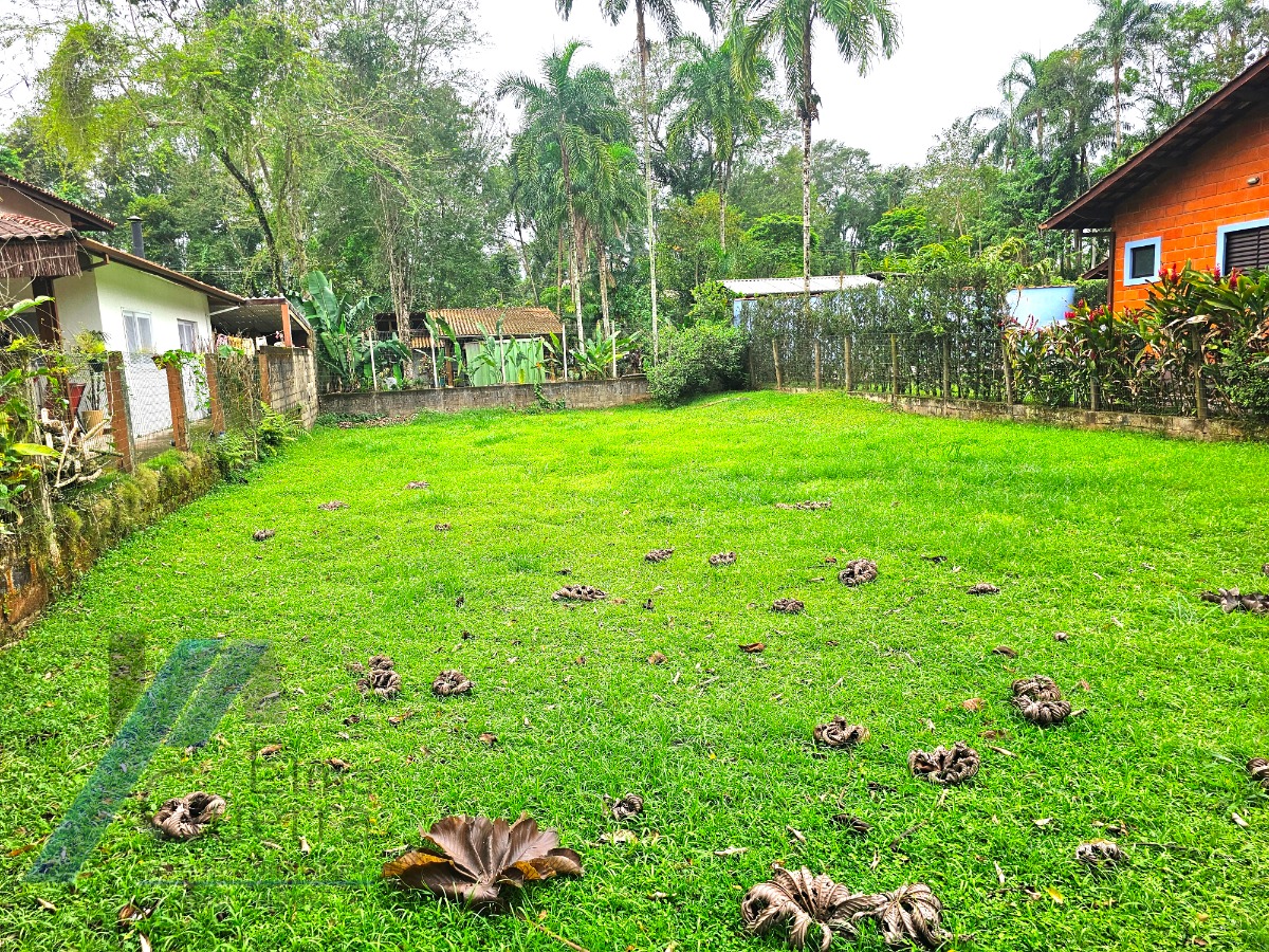 Ubatuba, Ressaca - Terreno com 450 m2, mudado.