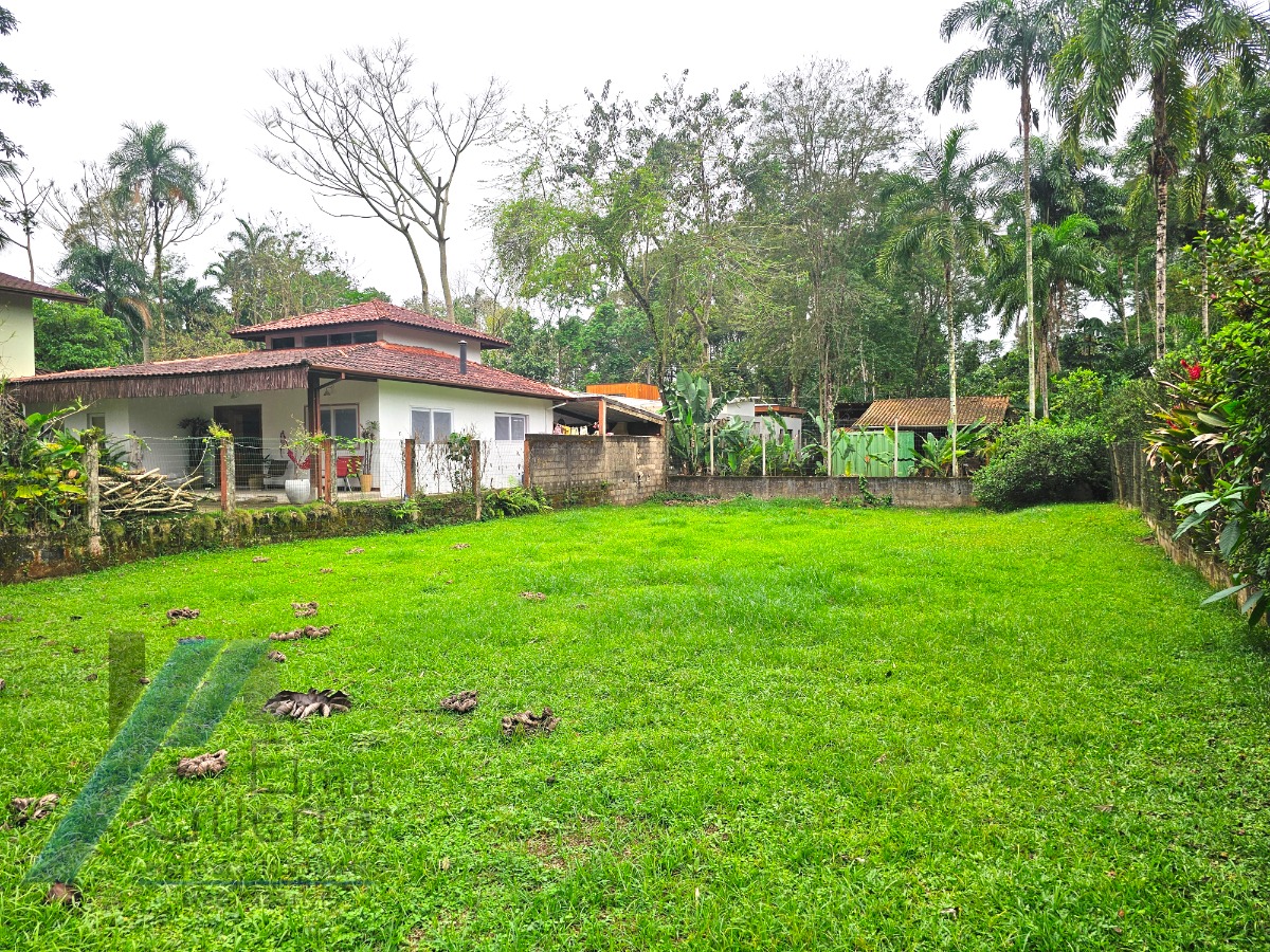 Ubatuba, Ressaca - Terreno com 450 m2, mudado.