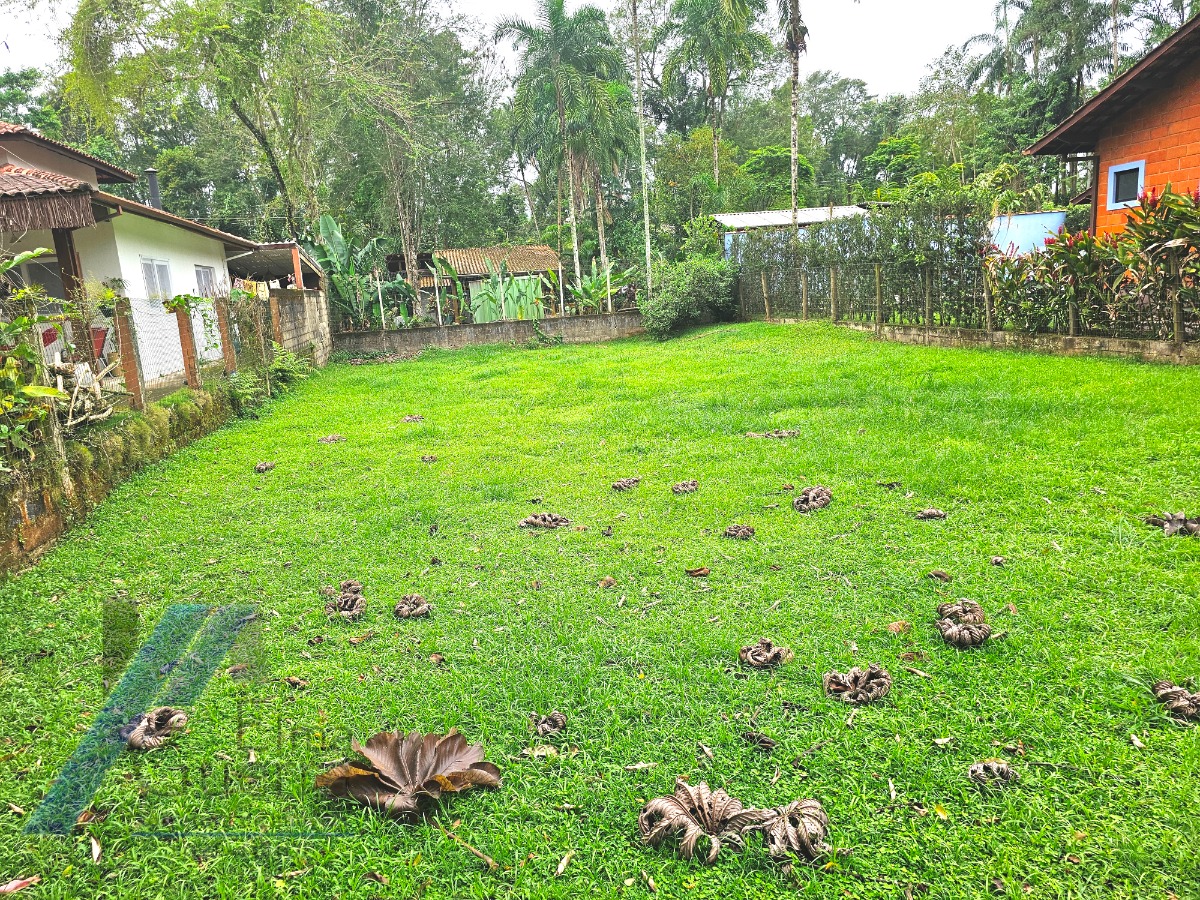 Ubatuba, Ressaca - Terreno com 450 m2, mudado.