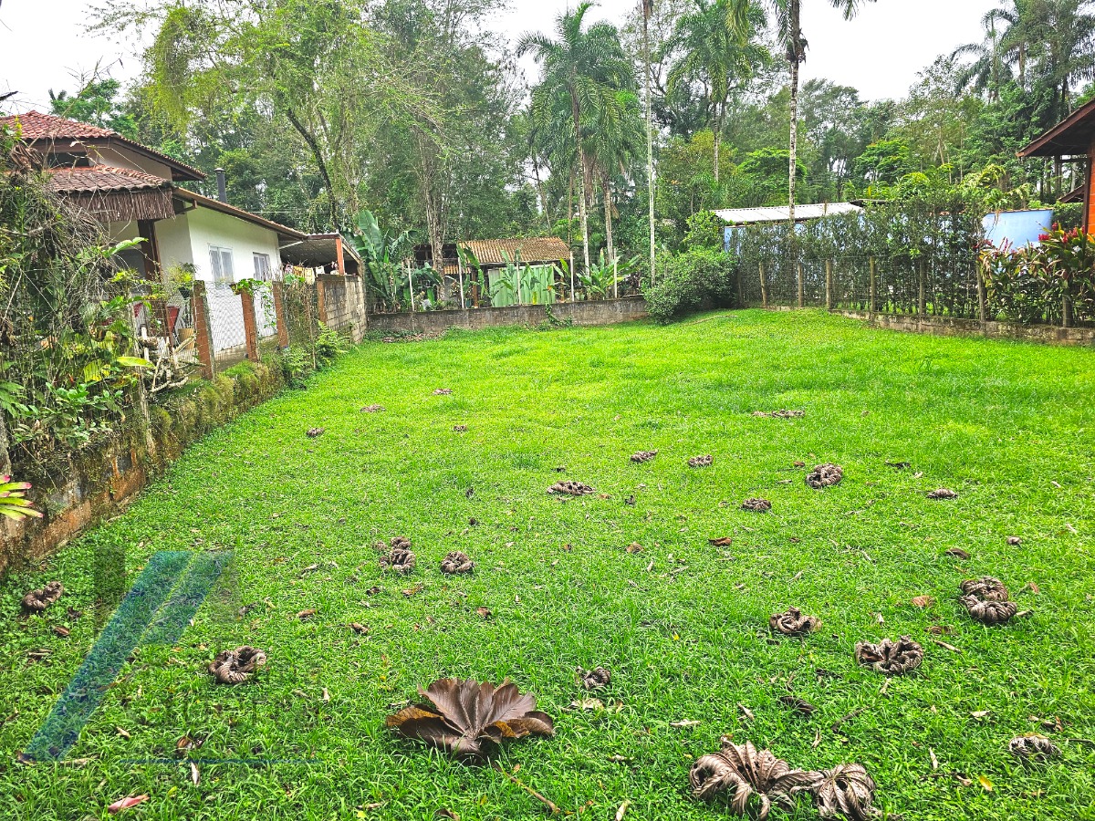 Ubatuba, Ressaca - Terreno com 450 m2, mudado.