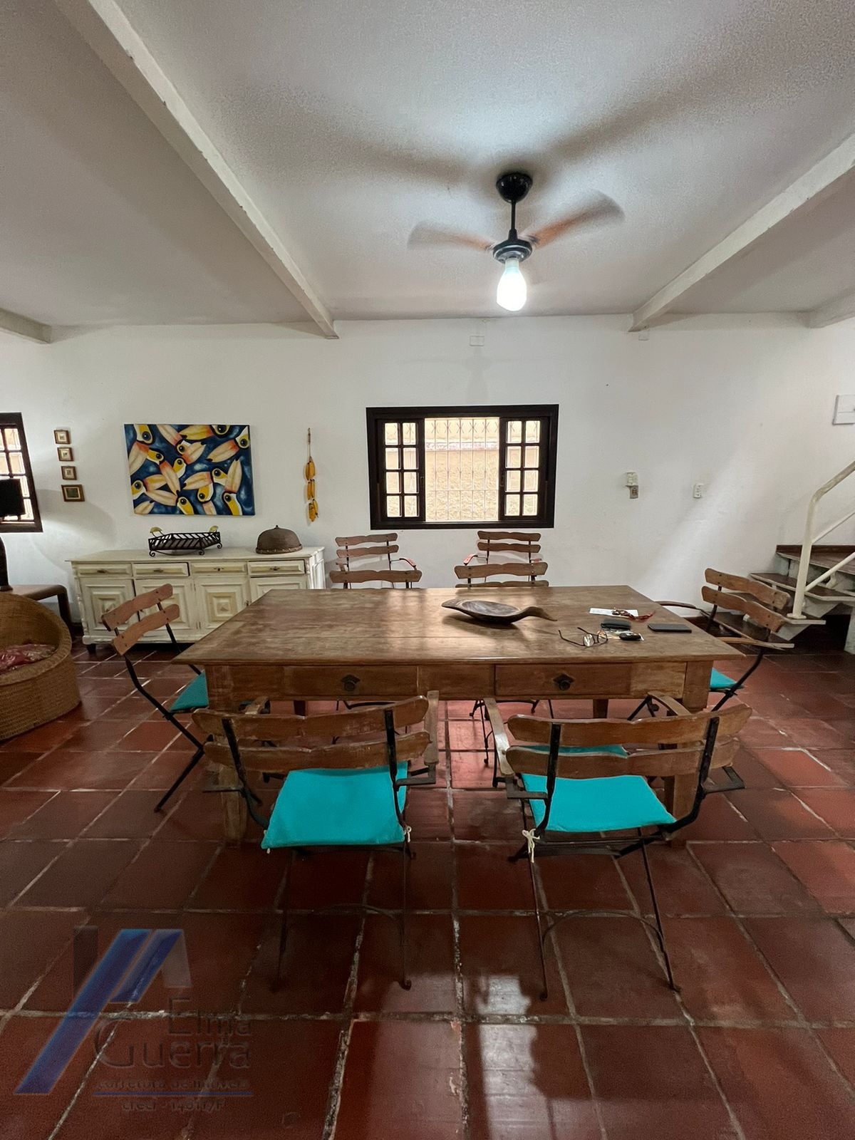 Ubatuba, Itagua - Casa sobrado bem localozado com 04 dormitórios a 100 metros do mar.
