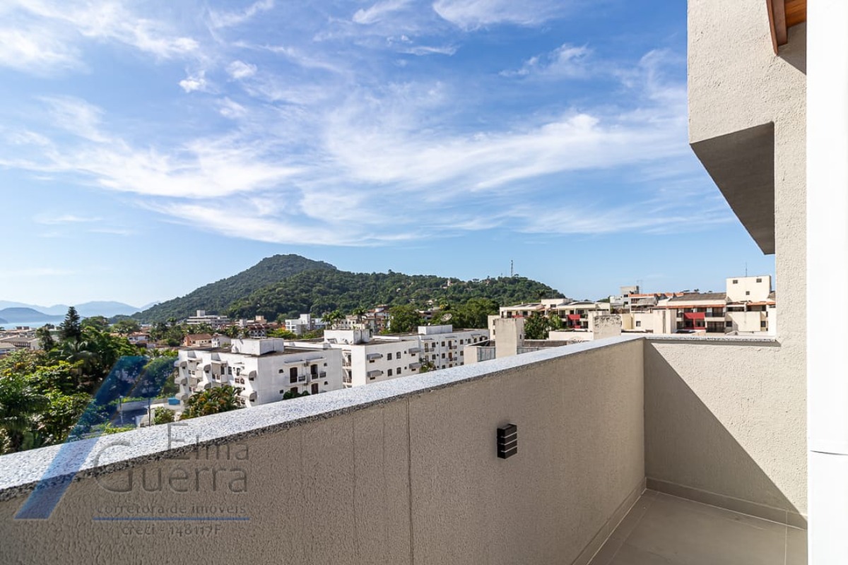 Ubatuba, Praia do Tenório - Apartamento com 02 suites e área de lazer.