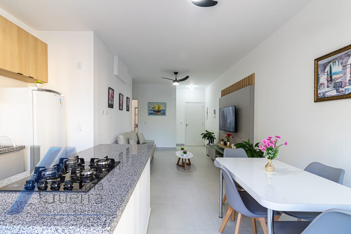 Ubatuba, Praia do Tenório - Apartamento com 02 suites e área de lazer.
