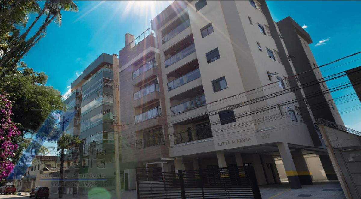Ubatuba, Praia do Tenório - Apartamento com 02 suites e área de lazer.