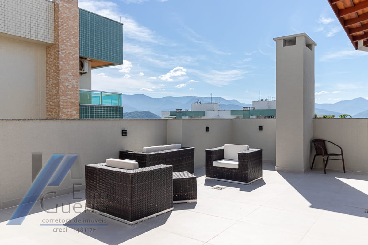 Ubatuba, Praia do Tenório - Apartamento com 02 suites e área de lazer.