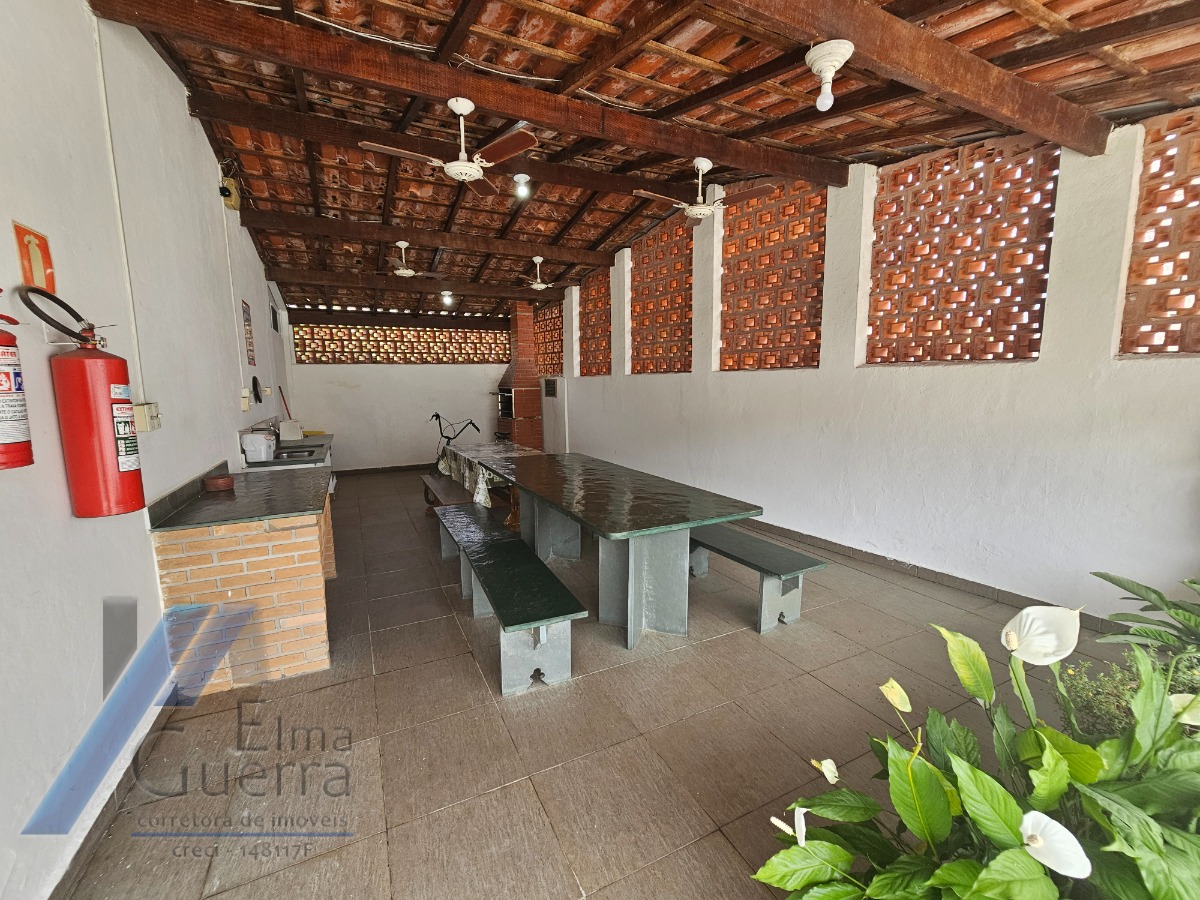 Ubatuba, Praia do Tenório - Casa sobrado geminado em condóminio com 02 dormitorios, a 300 metros da praia.