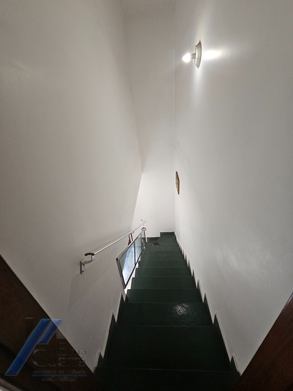 Ubatuba, Praia do Tenório - Casa sobrado geminado em condóminio com 02 dormitorios, a 300 metros da praia.
