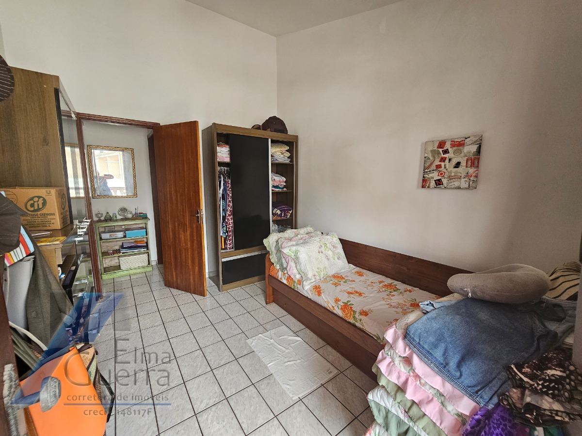 Ubatuba, Praia do Tenório - Casa sobrado geminado em condóminio com 02 dormitorios, a 300 metros da praia.