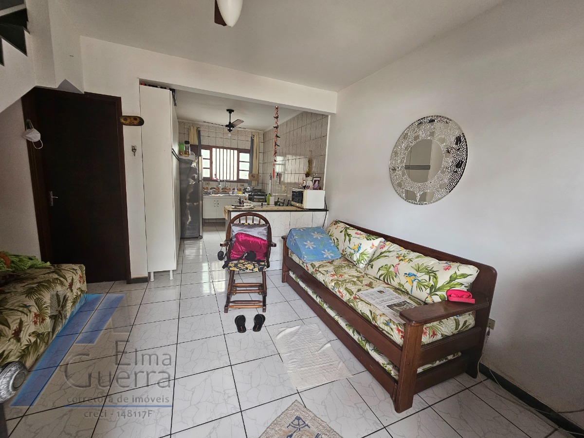 Ubatuba, Praia do Tenório - Casa sobrado geminado em condóminio com 02 dormitorios, a 300 metros da praia.