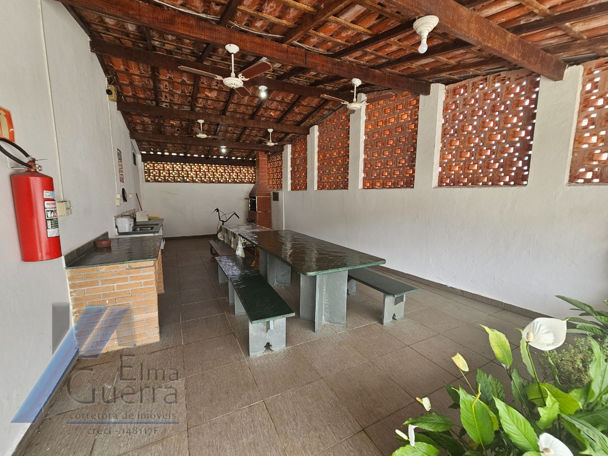 Ubatuba, Praia do Tenório - Casa sobrado geminado em condóminio com 02 dormitorios, a 300 metros da praia.