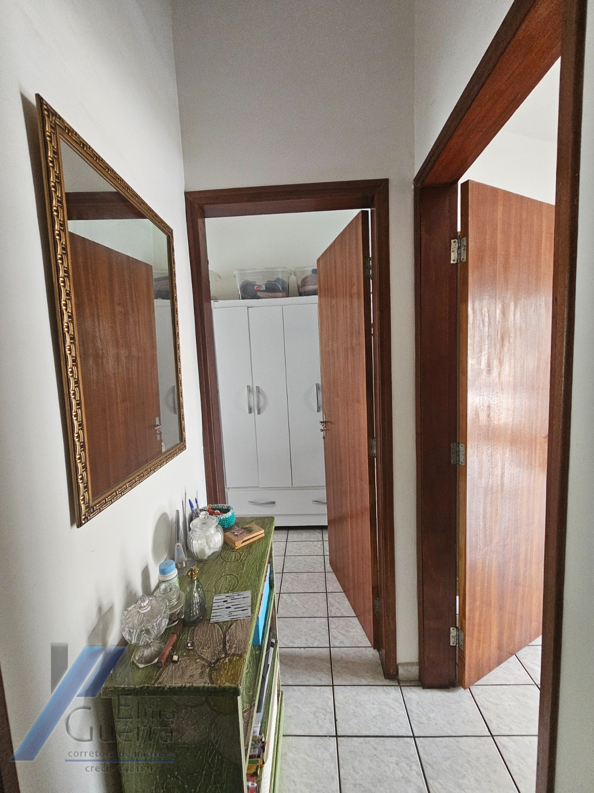 Ubatuba, Praia do Tenório - Casa sobrado geminado em condóminio com 02 dormitorios, a 300 metros da praia.