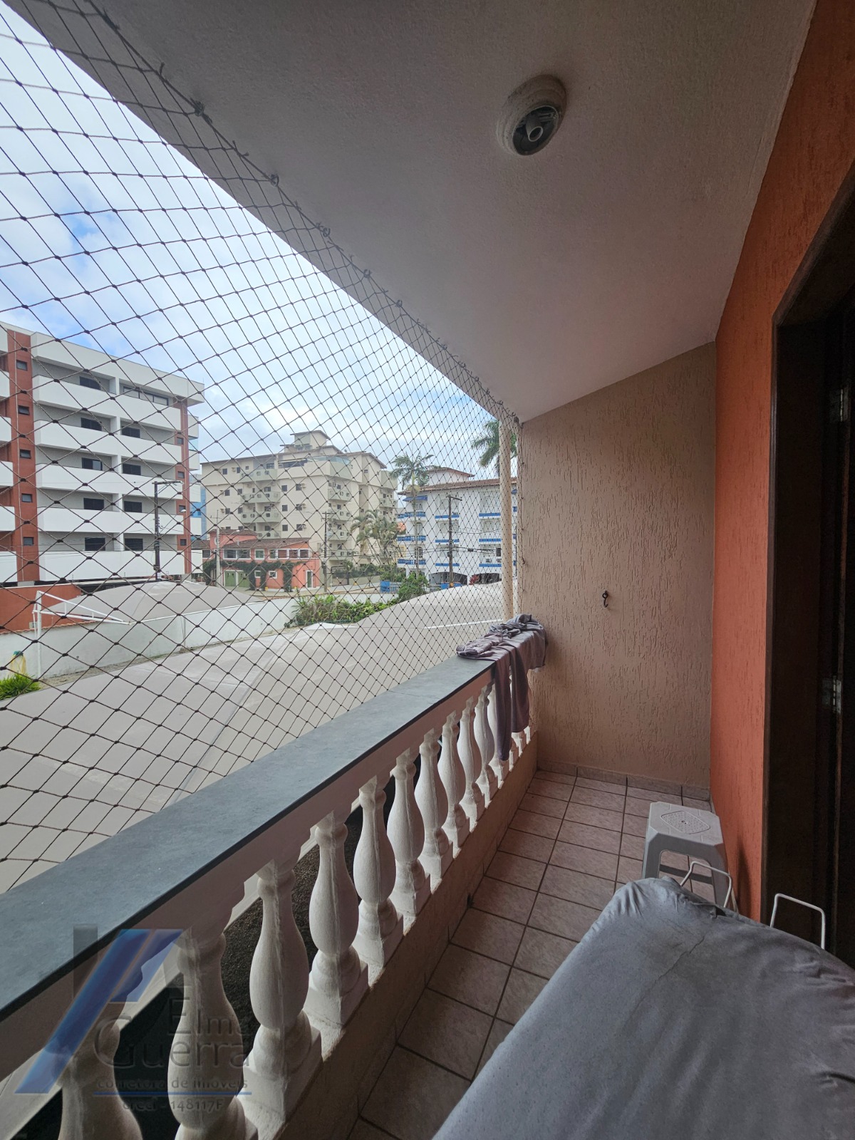 Ubatuba, Praia do Tenório - Casa sobrado geminado em condóminio com 02 dormitorios, a 300 metros da praia.
