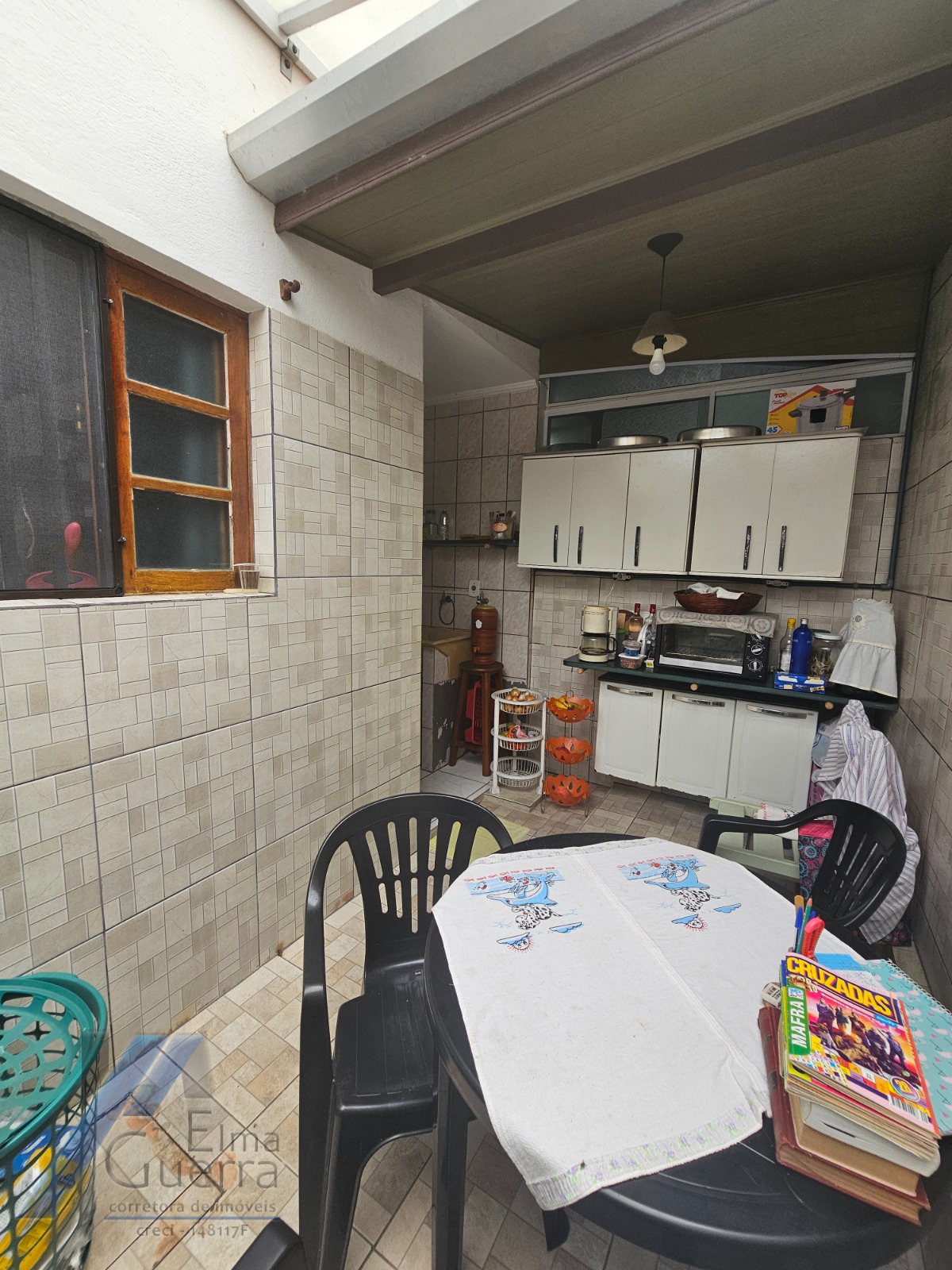 Ubatuba, Praia do Tenório - Casa sobrado geminado em condóminio com 02 dormitorios, a 300 metros da praia.