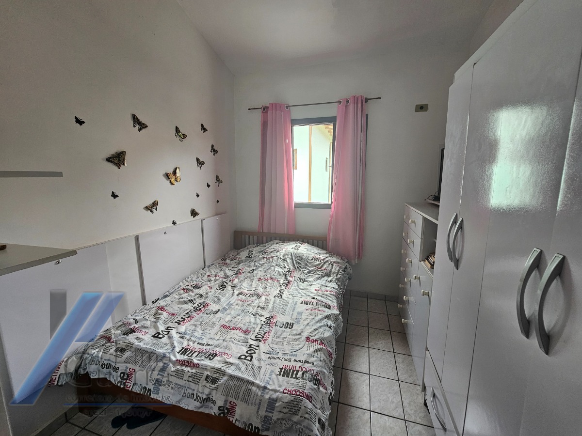 Ubatuba, Praia do Tenório - Casa sobrado geminado em condóminio com 02 dormitorios, a 300 metros da praia.