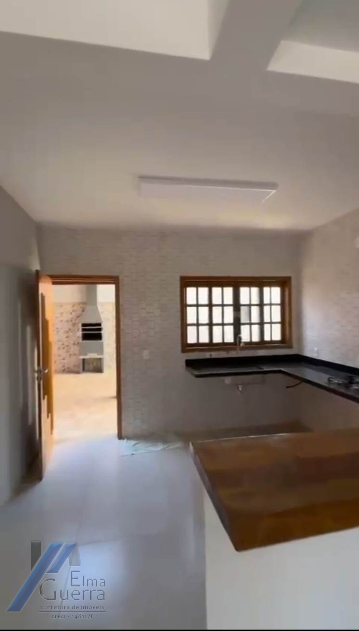 Ubatuba, pereque-açú - Casa sobrado com 04 dormitorios sendo 01 suite, casa nova.