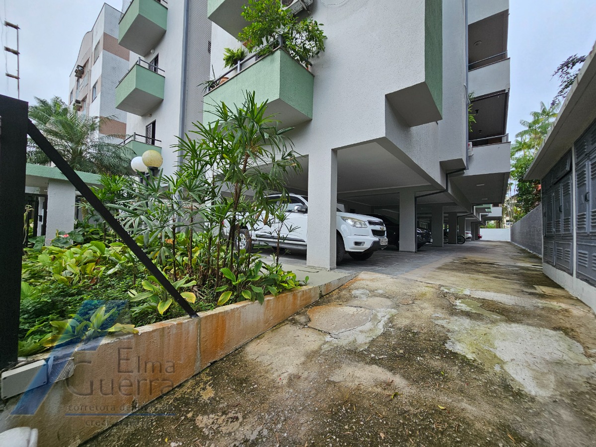 Ubatuba, Tenório - Apartamento duplex, com 03 dormitorios, sendo 02 suites..