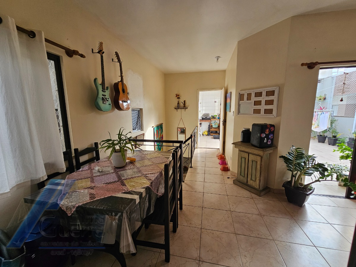 Ubatuba, Tenório - Apartamento duplex, com 03 dormitorios, sendo 02 suites..