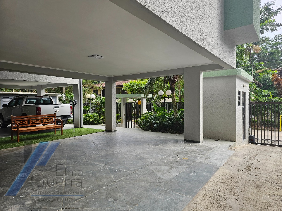 Ubatuba, Tenório - Apartamento duplex, com 03 dormitorios, sendo 02 suites..