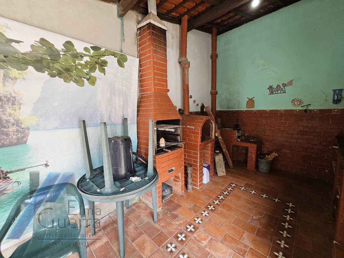 Ubatuba, Ressaca - Casa em condominio fechado com 03 dormitórios.