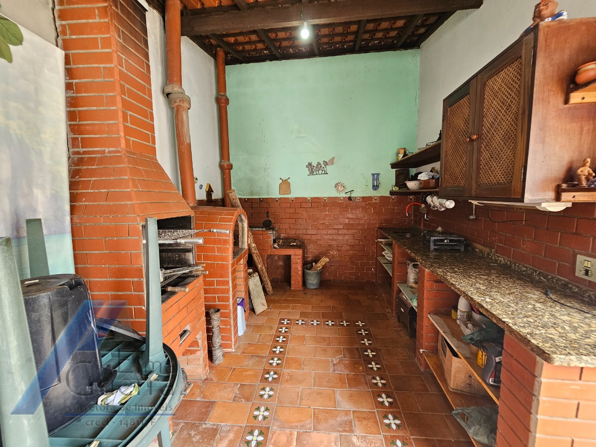 Ubatuba, Ressaca - Casa em condominio fechado com 03 dormitórios.
