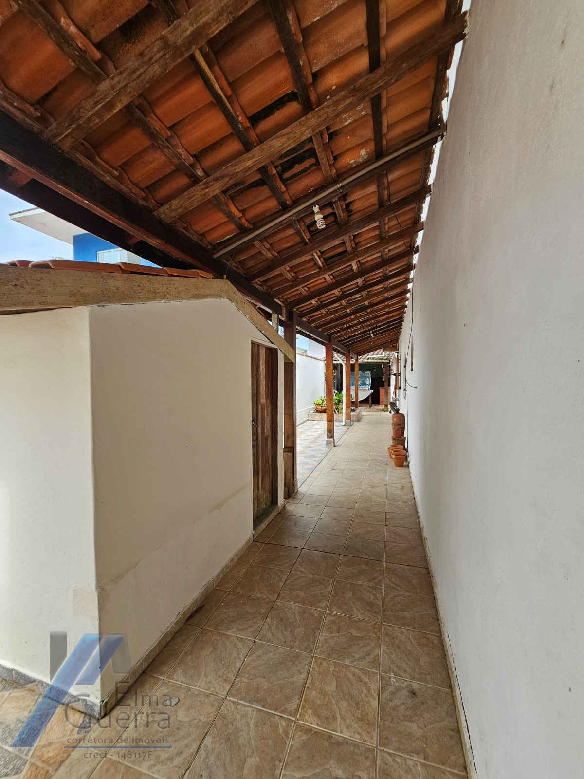 Ubatuba, Ressaca - Casa em condominio fechado com 03 dormitórios.