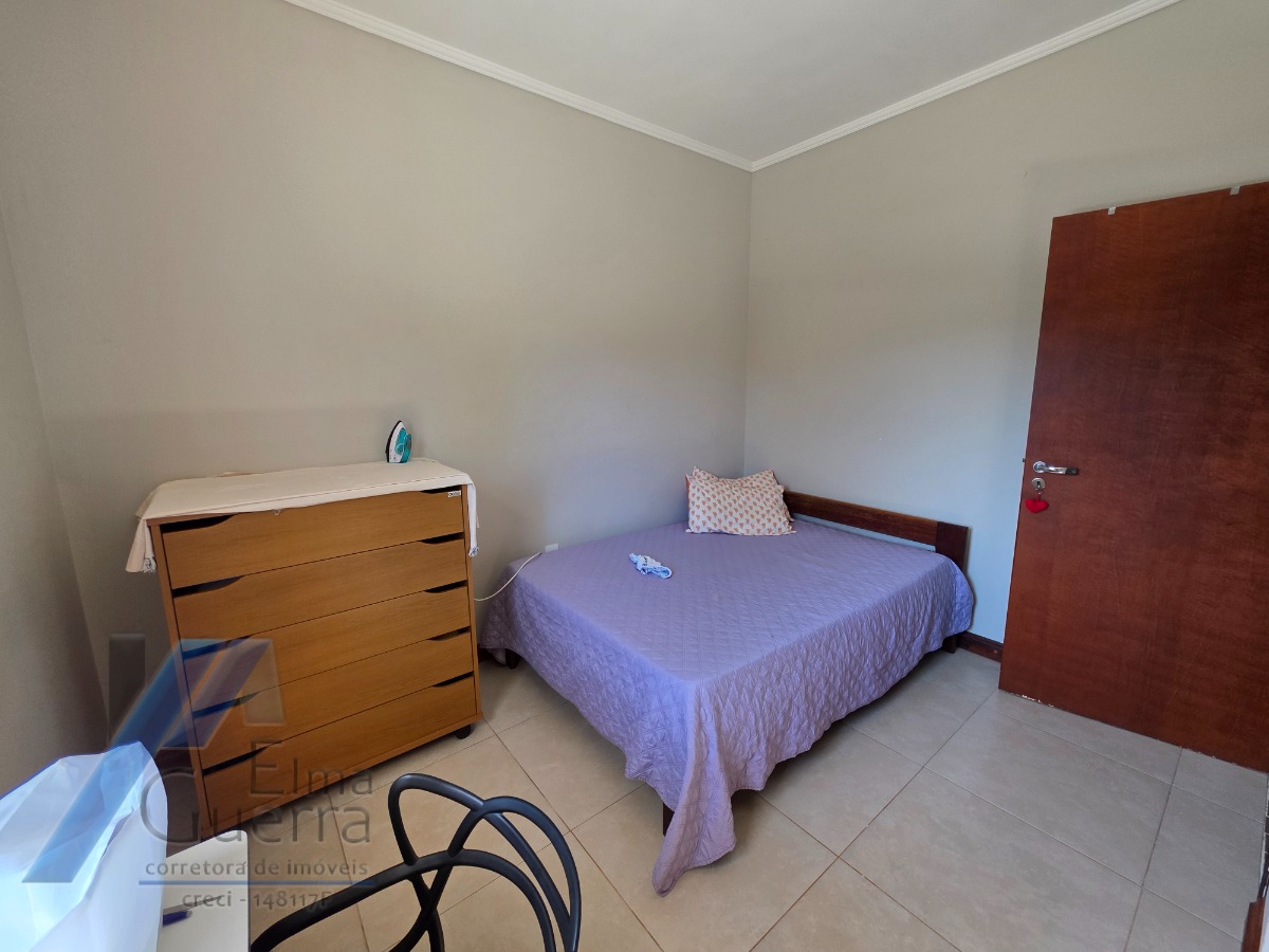 Ubatuba, Jardim Carolina - Linda Casa asobradada com 03 Dormitórios, sendo 02 suites, com terreno de 366m2.